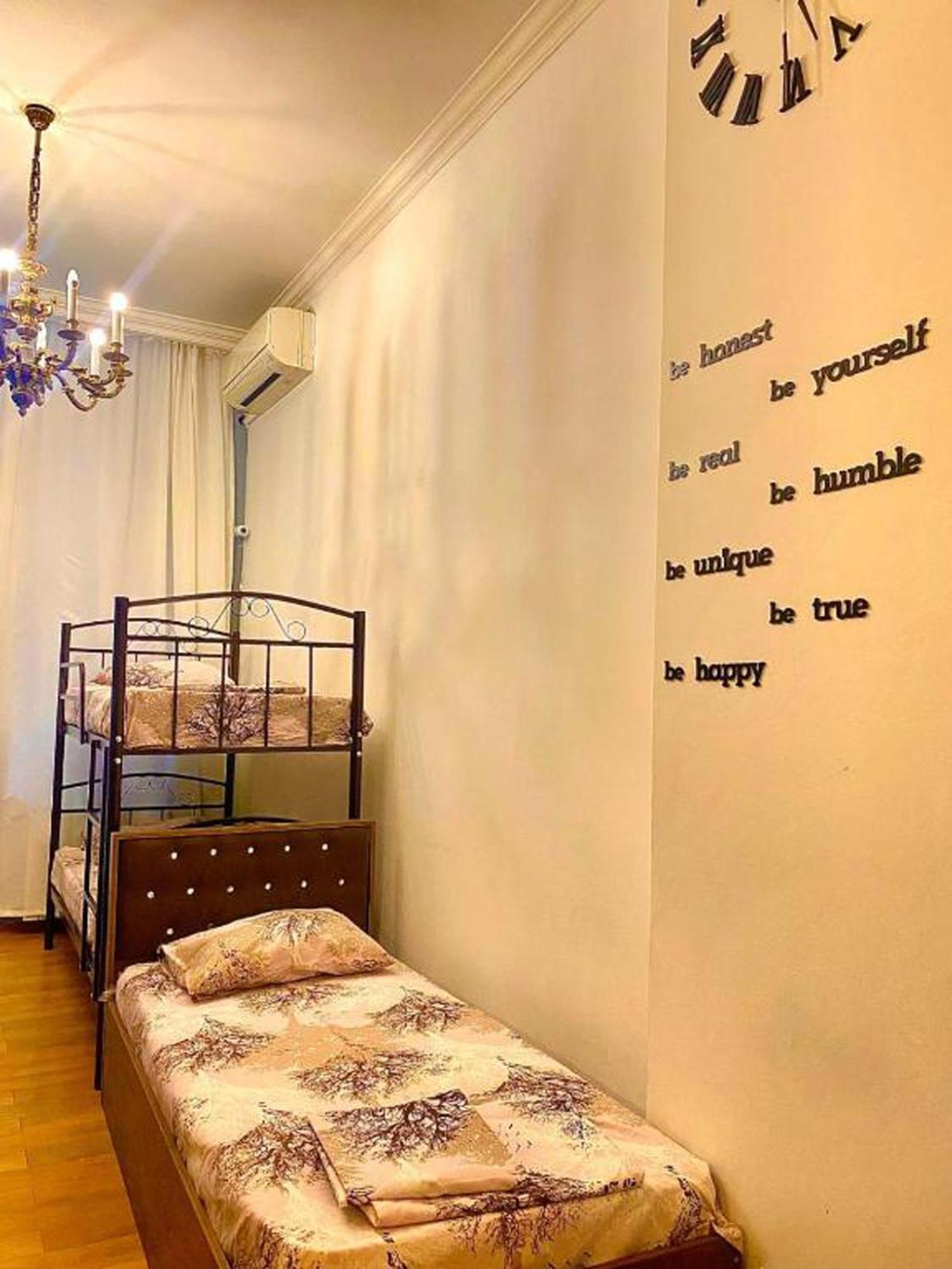S T Hostel Formerly Sth Hostel Baku Extérieur photo