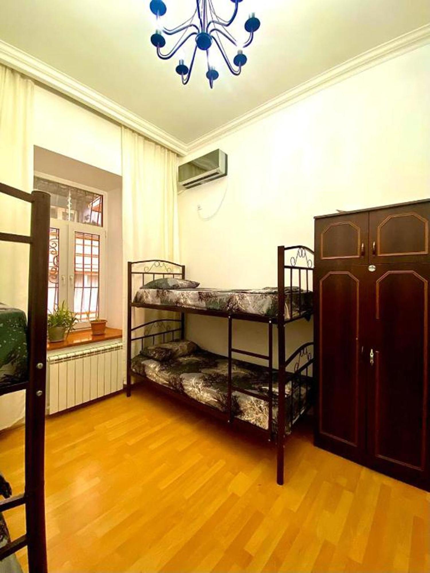 S T Hostel Formerly Sth Hostel Baku Extérieur photo