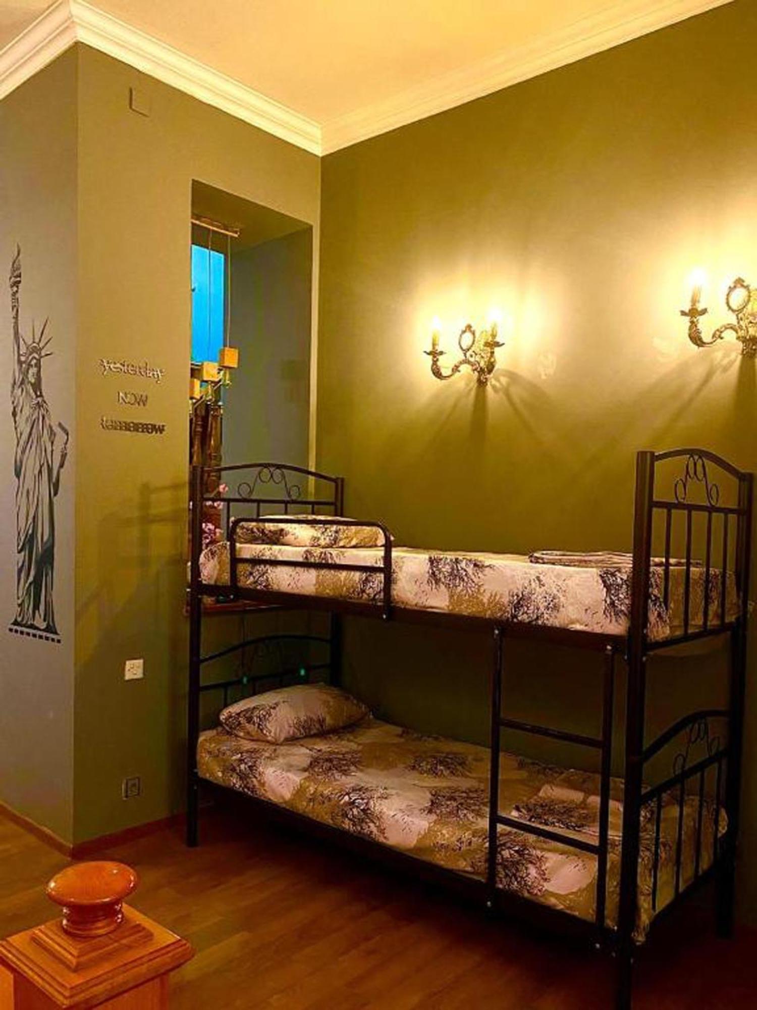 S T Hostel Formerly Sth Hostel Baku Extérieur photo